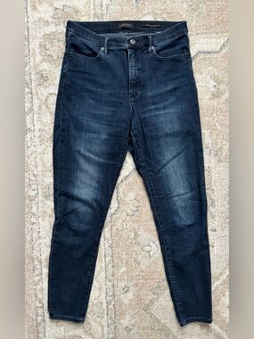 Banana Republic Women’s Dark Blue Skinny stretch Jeans